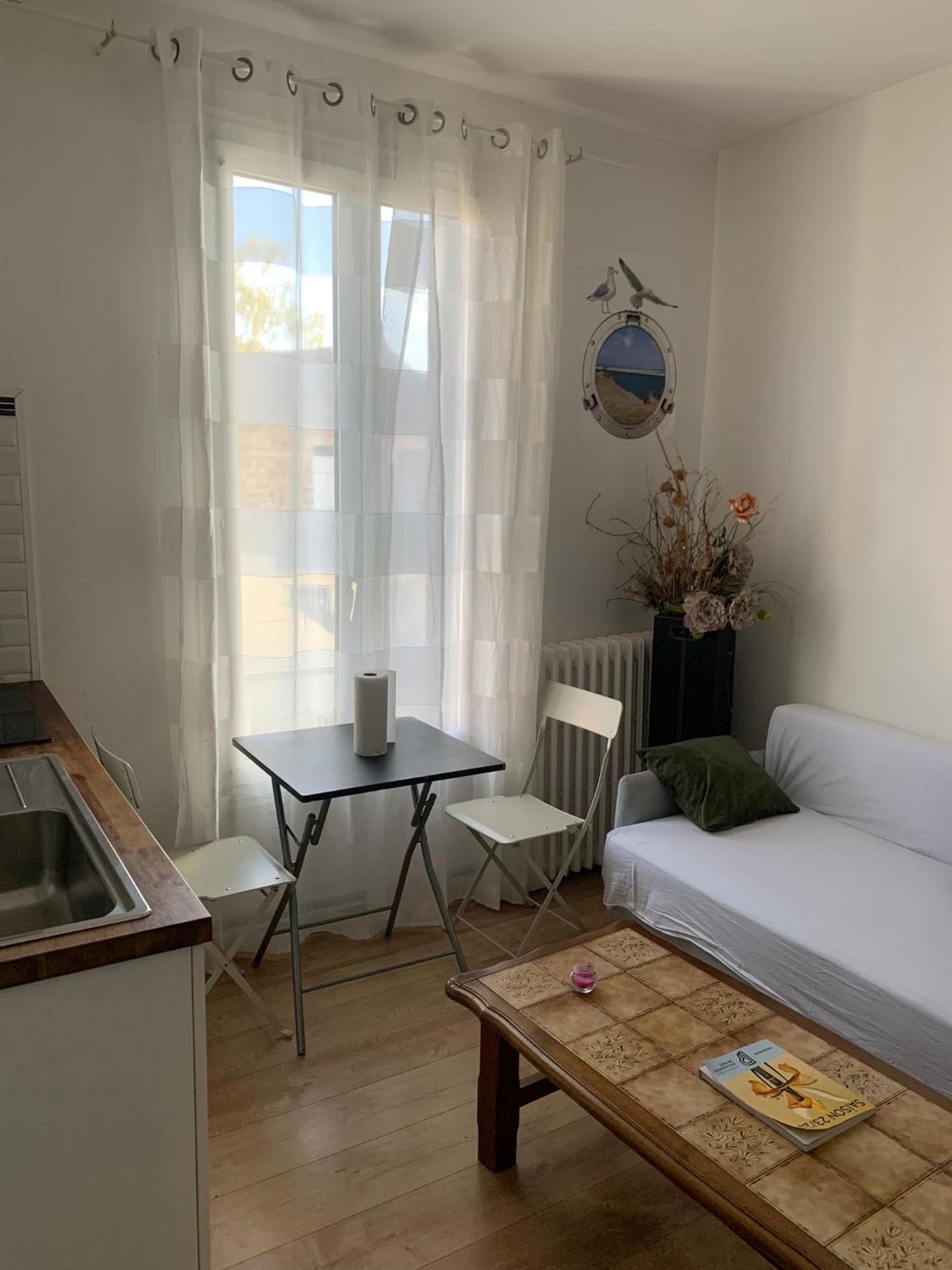 Apartment 3 Hebergements - Au 1er Etage 1 2 Pieces Et Au 2eme Etage 2 Hebergements D'une Chacun- Dans Pavillon Au Pied Du Rer B A 5 Minutes De Paris Et 30 Mn Stade De France